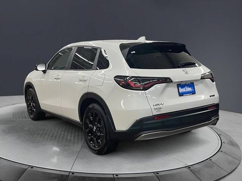 Certified 2025 Honda HR-V Sport image 3