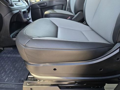 Used 2025 RAM ProMaster 2500 image 25