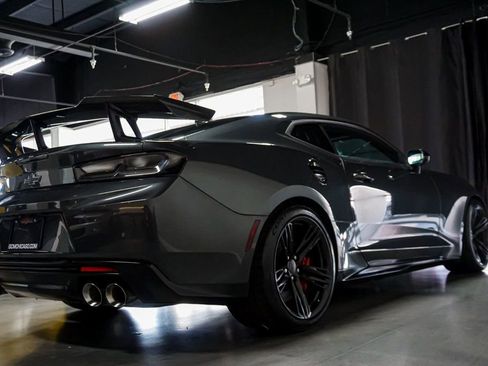 Used 2018 Chevrolet Camaro ZL1 image 6