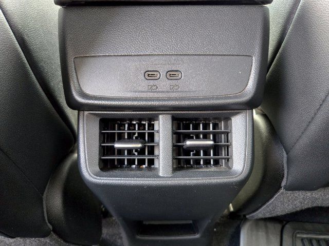 Used 2025 Chevrolet Equinox LT w/ Convenience Package II FWD image 15