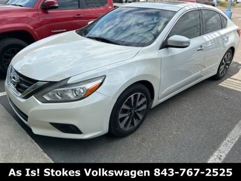 Used 2016 Nissan Altima 2.5 SV w/ Convenience Package image 1