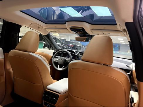 New 2026 Lexus RZ 450e AWD image 22