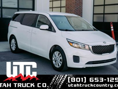 Used 2017 Kia Sedona LX