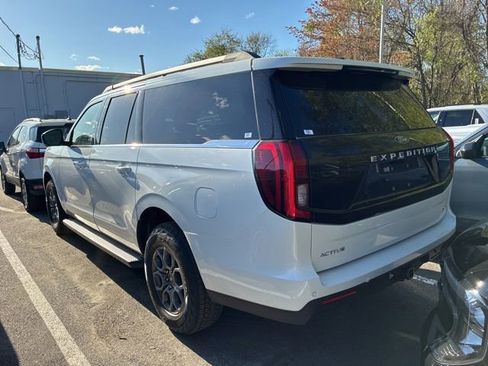 Certified 2025 Ford Expedition Max Active AWD/4WD image 3