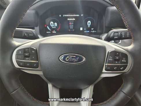 New 2025 Ford Explorer Active w/ Active Comfort Package image 19