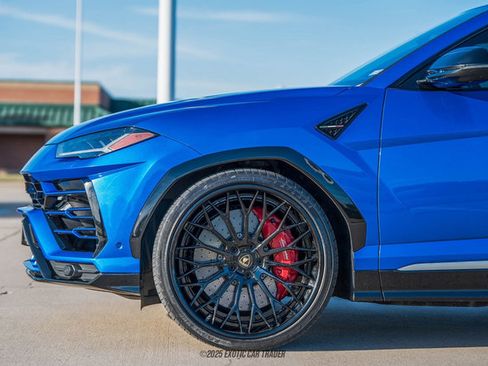 Used 2019 Lamborghini Urus image 4