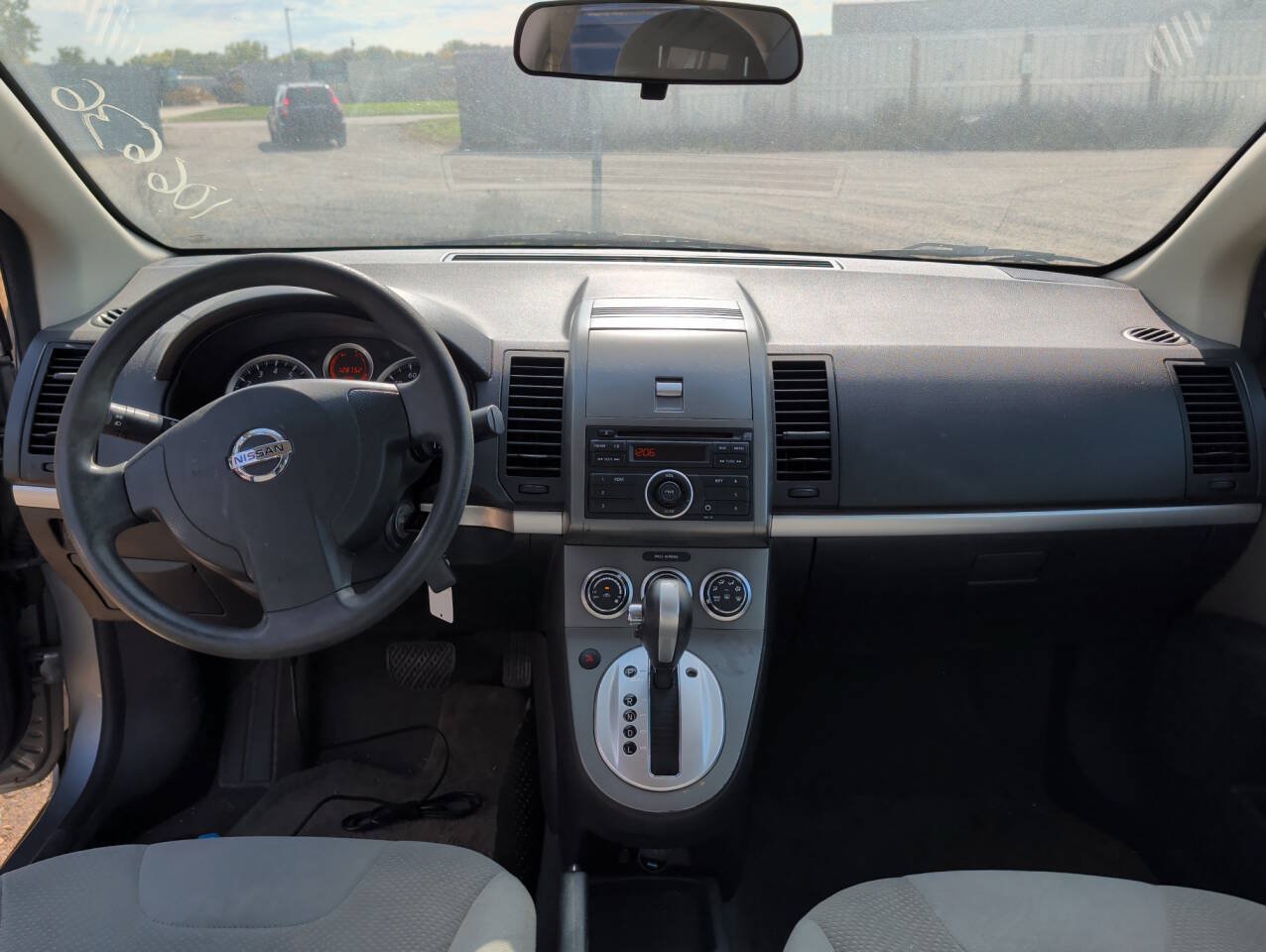 Used 2011 Nissan Sentra 2.0 FWD image 30