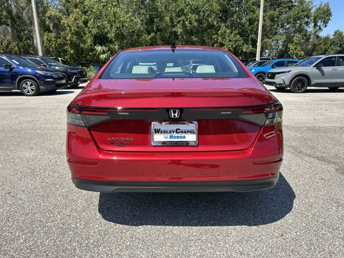 Used 2025 Honda Accord SE image 5