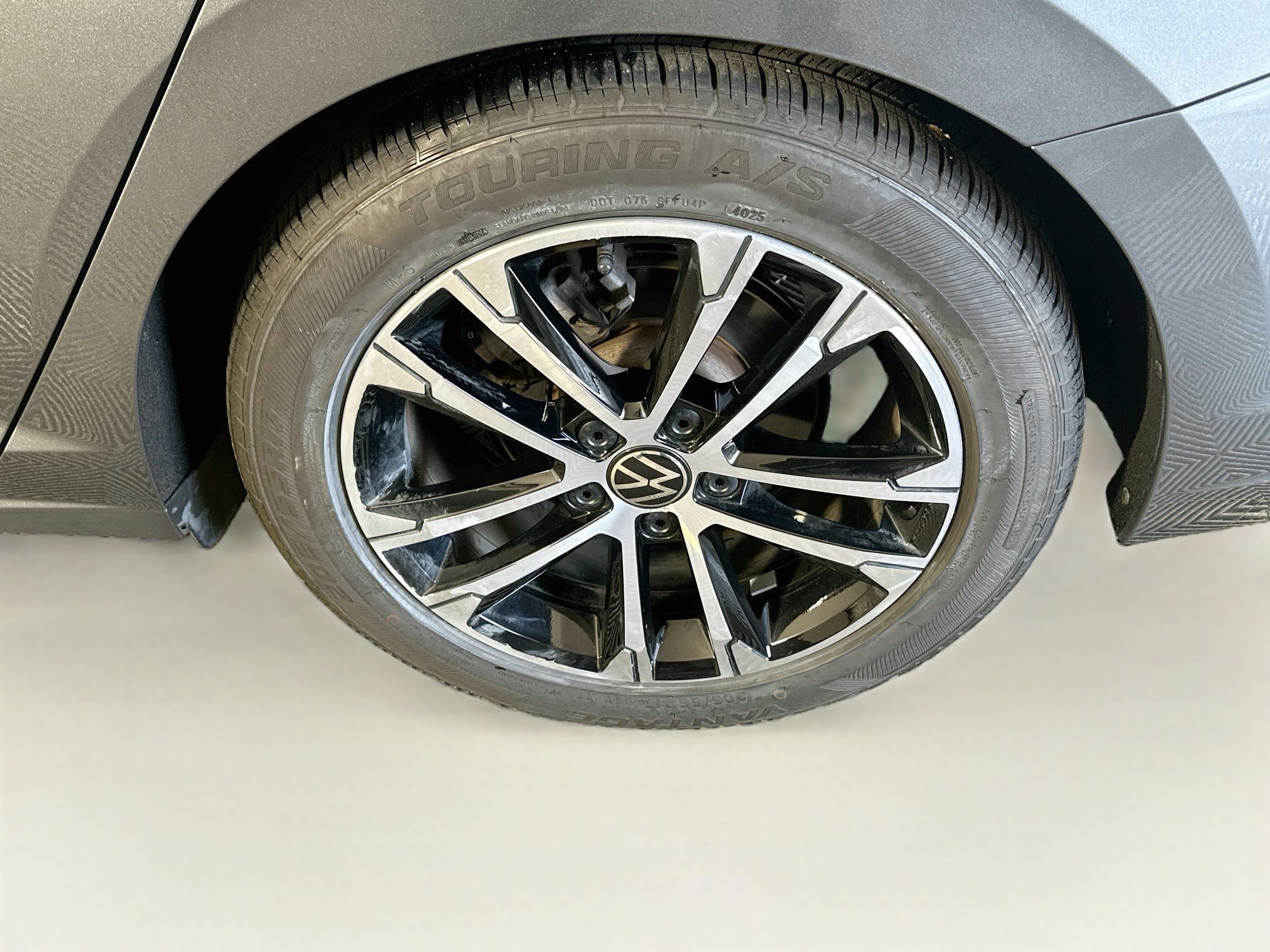 Used 2025 Volkswagen Jetta Sport FWD image 11