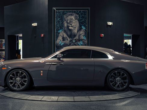 Used 2018 Rolls-Royce Wraith RWD image 4