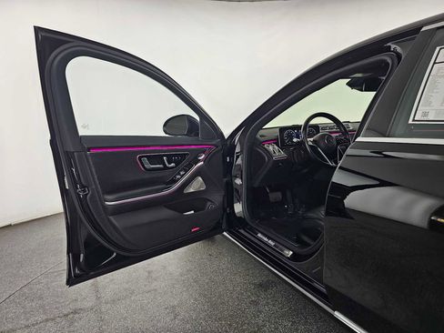 Used 2021 Mercedes-Benz S 580 S 580 image 19