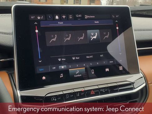 Used 2024 Jeep Compass Limited image 28