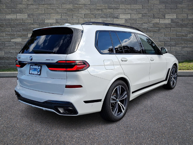 Used 2025 BMW X7 xDrive40i w/ M Sport Package AWD/4WD image 6