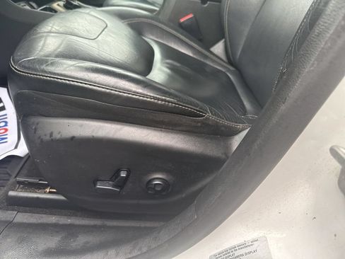 Used 2015 Jeep Cherokee Limited FWD image 18