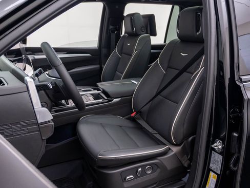 New 2026 Cadillac Escalade Sport AWD/4WD image 18