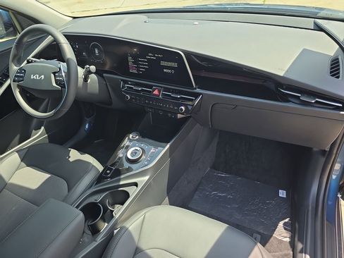 New 2026 Kia Niro Wind FWD image 12