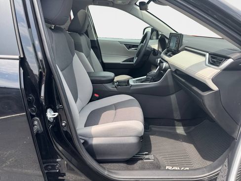 Used 2020 Toyota RAV4 XLE w/ Convenience Package AWD/4WD image 19