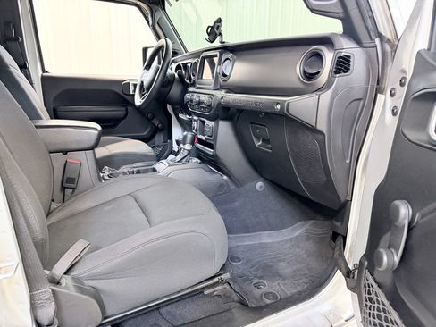 Used 2023 Jeep Wrangler Unlimited Sport AWD/4WD image 29