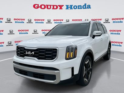 Used 2024 Kia Telluride S w/ S Sunroof Package