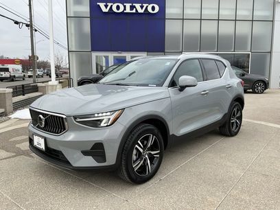 Certified 2025 Volvo XC40 B5 Core