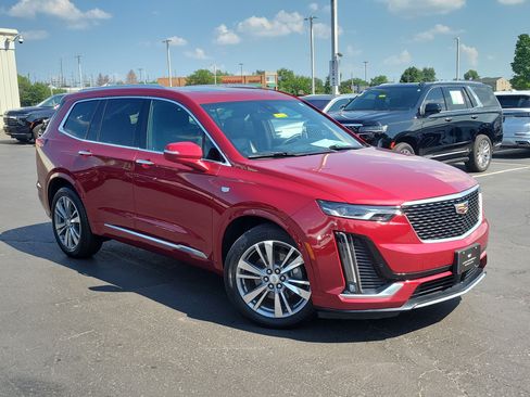 Used 2020 Cadillac XT6 Premium Luxury FWD image 33