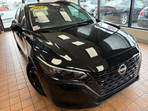 Used 2024 Nissan Sentra SV FWD image 1