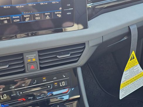 New 2026 Volkswagen Jetta SE image 27