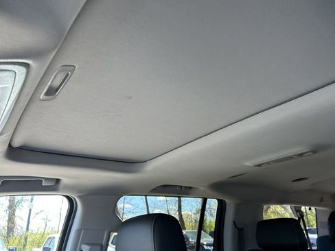Used 2019 Chevrolet Suburban Premier w/ RST 6.2L Performance Edition AWD/4WD image 33