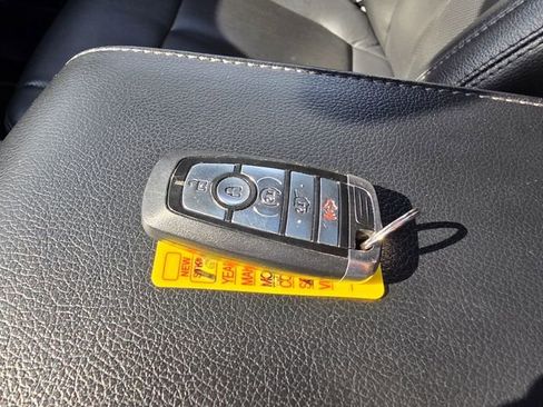 Used 2021 Ford Expedition Max XLT AWD/4WD image 37