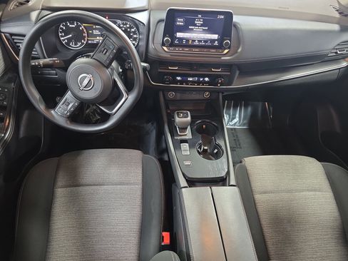 Used 2023 Nissan Rogue SV FWD image 9
