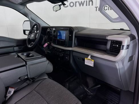 New 2026 Ford F250 XL w/ XL Chrome Package image 26