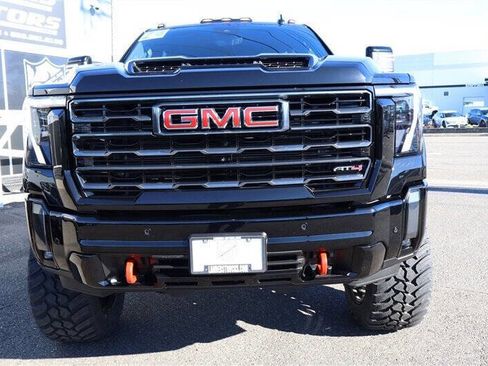 Used 2024 GMC Sierra 3500 AT4 w/ Technology Package image 8