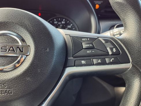 Used 2021 Nissan Kicks SV FWD image 15