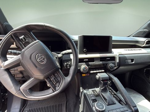 Used 2024 Toyota Tacoma TRD Sport w/ TRD Sport Upgrade Package AWD/4WD image 17