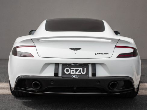 Used 2014 Aston Martin Vanquish Coupe RWD image 10