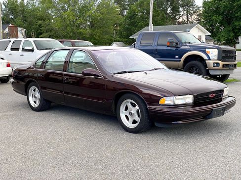 Used 1996 Chevrolet Impala SS image 4