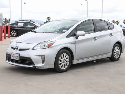 Used 2012 Toyota Prius Prime Plug-In Hybrid FWD image 3