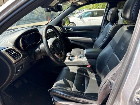 Used 2014 Jeep Grand Cherokee Overland AWD/4WD image 14