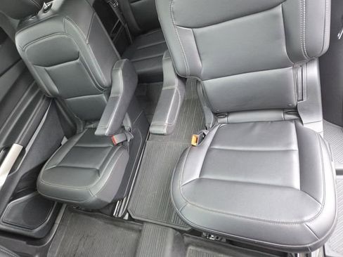 Used 2023 Ford Explorer XLT w/ Equipment Group 202A image 29