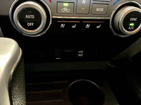 Used 2018 Toyota Tundra SR5 image 17