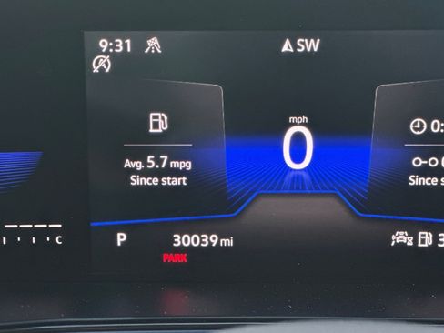 Used 2023 Volkswagen Taos SE w/ Panoramic Sunroof Package image 19