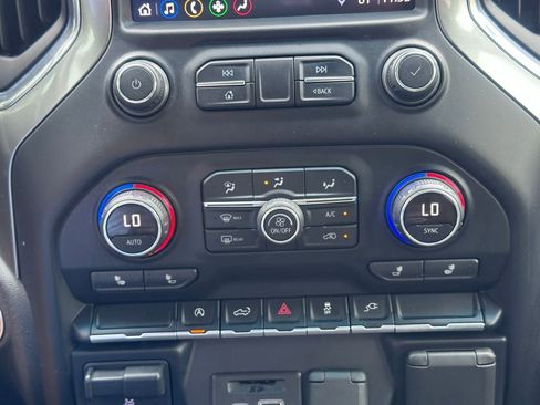 Used 2019 Chevrolet Silverado 1500 LT w/ Texas Edition image 27