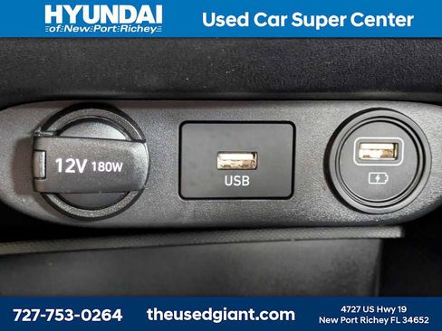 Used 2023 Hyundai Elantra SEL image 19