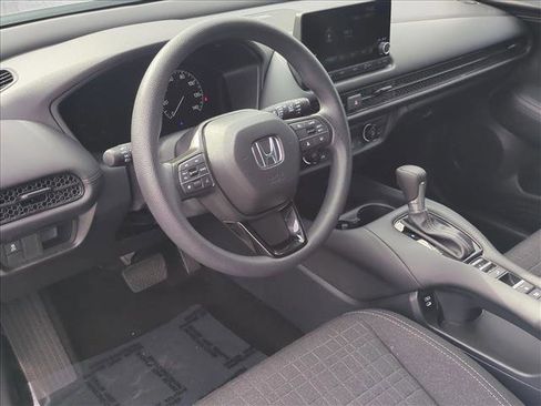 Used 2025 Honda HR-V LX image 10