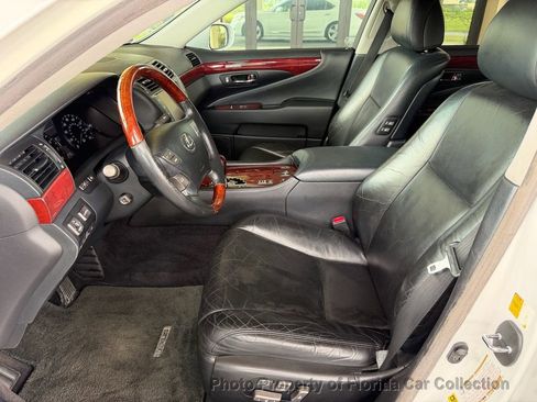 Used 2010 Lexus LS 460 RWD image 9