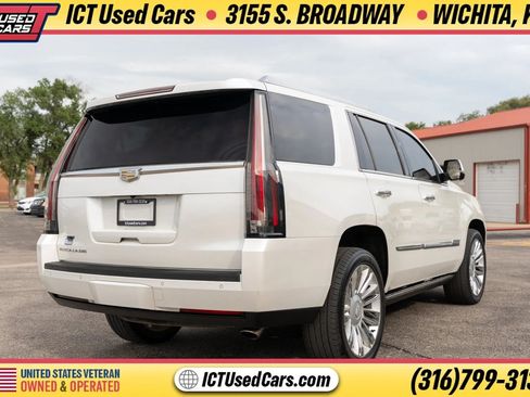 Used 2016 Cadillac Escalade Platinum AWD/4WD image 6