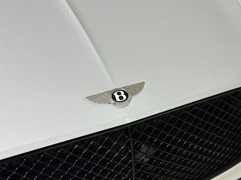 Used 2022 Bentley Continental GT AWD/4WD image 32