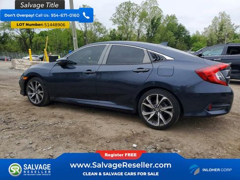 Used 2019 Honda Civic Touring image 3