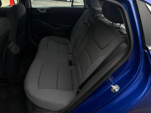 Used 2022 Hyundai Ioniq SE FWD image 26