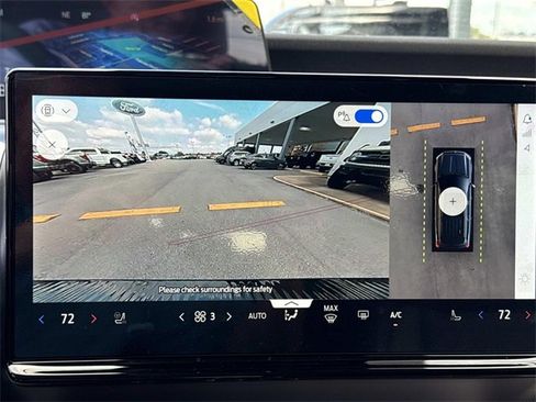 New 2025 Ford Expedition Active image 29